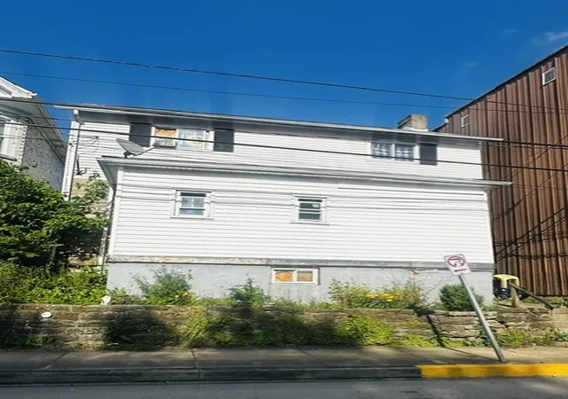 Homes for sale in Everson, PA | 441 Brown St, Everson, PA 15631 | MLS# 1758773