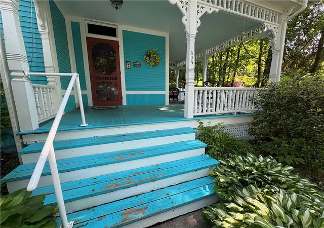 Homes for sale in Brookville, PA | 304 Jefferson St, Brookville, PA 15825 | MLS# 1758794