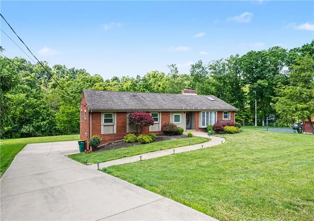 29th image of 3466 Ridgewood Dr, Churchill Boro, PA 15235 | MLS# 1758810
