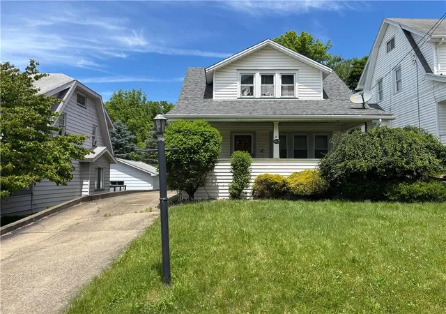 image of 4 W Garfield Ave, New Castle, PA 16105 | MLS# 1758818