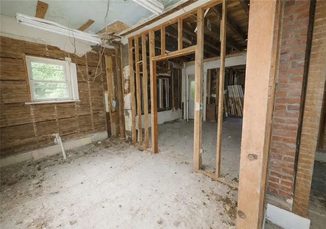 Homes for sale in Conneaut Twp, PA | 24186 N Beaver Rd, Conneaut Twp, PA 16435 | MLS# 1758843