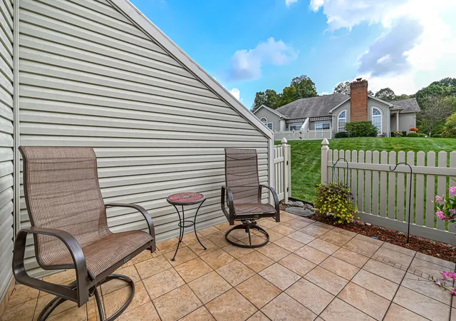 Homes for sale in New Sewickley Twp, PA | 592 Monroe Blvd, New Sewickley Twp, PA 15042 | MLS# 1758866