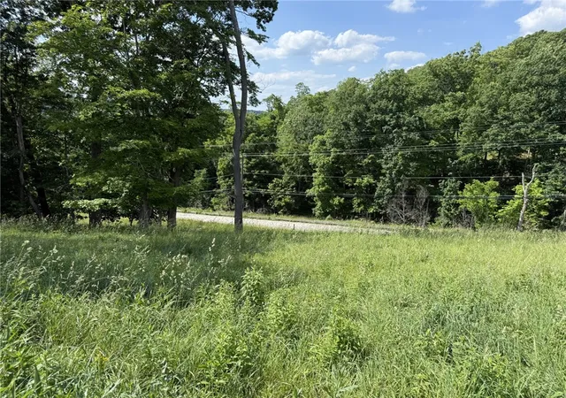 3rd image of Lots 206 And 208 Old Woods Dr, Peters Twp, PA 15317 | MLS# 1758864