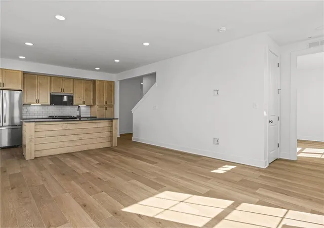 Photo 3 of Townhouse for sale at 703 Bower St, Cranberry Twp, PA 16066 | MLS# 1758871 | Listing updated on 2026-10-10