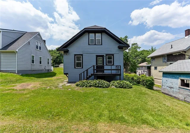 3rd image of 615 Park Ave, Farrell, PA 16121 | MLS# 1758889