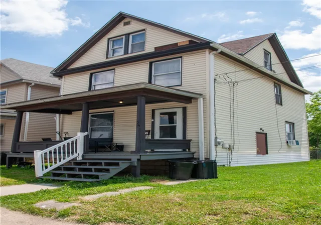 Photo 2 of Single family home for sale at 545 W Brady St, Butler, PA 16001 | MLS# 1758659 | Listing updated on 2026-06-20
