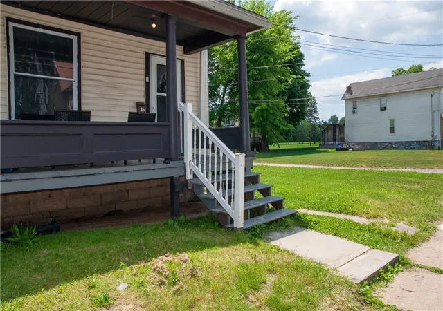 Photo 3 of Single family home for sale at 545 W Brady St, Butler, PA 16001 | MLS# 1758659 | Listing updated on 2026-06-20