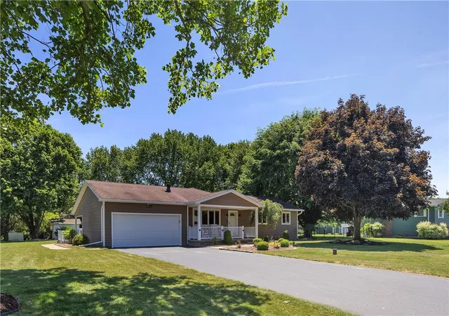 1st image of 16 Aylesworth Way, Grove City, PA 16127 | MLS# 1758682