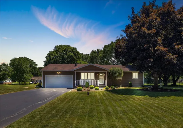 35th image of 16 Aylesworth Way, Grove City, PA 16127 | MLS# 1758682