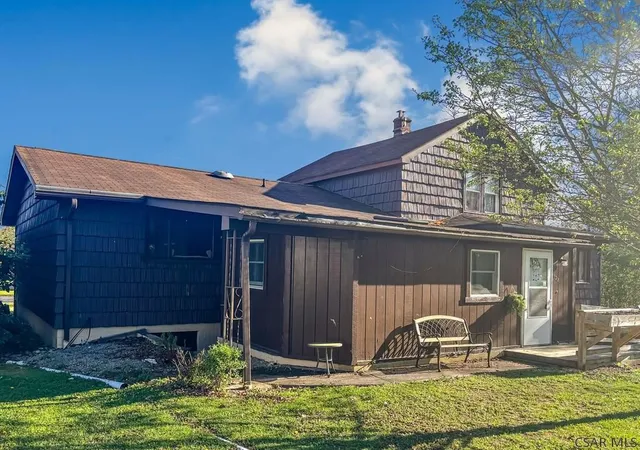 Photo 4 of Single family home for sale at 128 Drum Ave, Somerset, PA 15501 | MLS# 1758967 | Listing updated on 2026-06-09