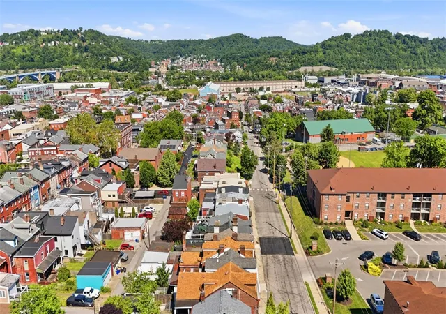 Homes for sale in Lawrenceville, PA | 264 46th St, Lawrenceville, PA 15201 | MLS# 1758825