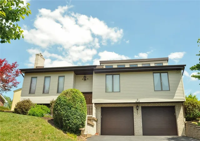 Photo 1 of Single family home for sale at 4048 Briarwood Dr, Hempfield Twp, PA 15601 | MLS# 1758655 | Listing updated on 2026-07-28