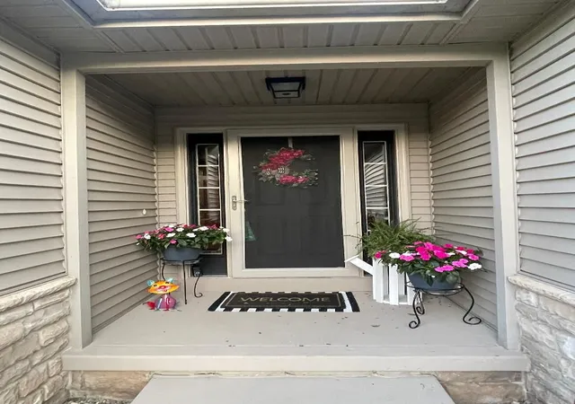 Photo 2 of Condo for sale at 2416 Pebble Crk Ct, Hermitage, PA 16148 | MLS# 1759000 | Listing updated on 2026-07-04