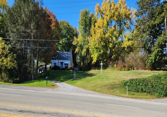 20th image of 519 S Main St, Zelienople Boro, PA 16063 | MLS# 1758918