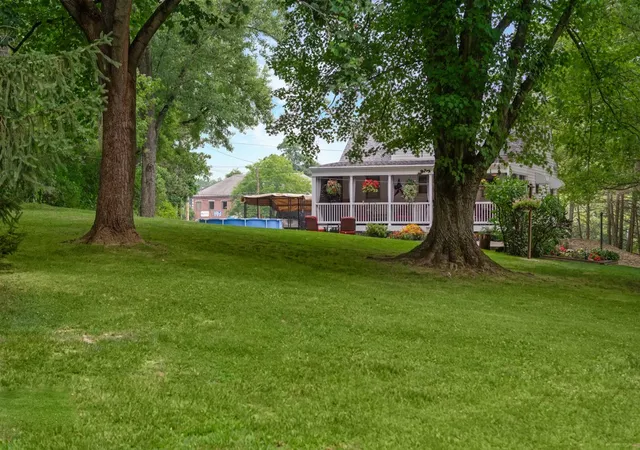 5th image of 519 S Main St, Zelienople Boro, PA 16063 | MLS# 1758918