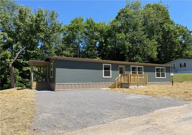 2nd image of 151 Terra Dr, Valencia, PA 16059 | MLS# 1758984