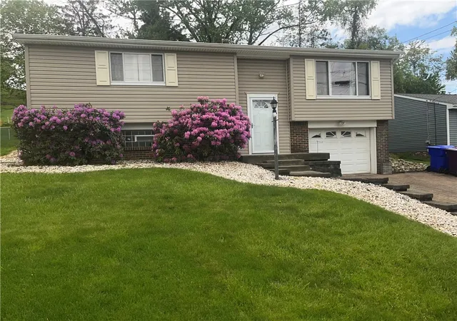 Homes for sale in Plum Boro, PA | 512 Malabar Dr, Plum Boro, PA 15239 | MLS# 1758837