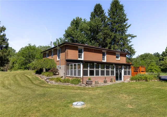 Homes for sale in Pine Twp, PA | 610 North Liberty Road, Pine Twp, PA 16127 | MLS# 1759033