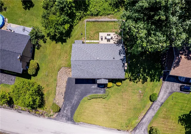 Homes for sale in Ligonier Twp, PA | 109 Westview, Ligonier Twp, PA 15658 | MLS# 1758691