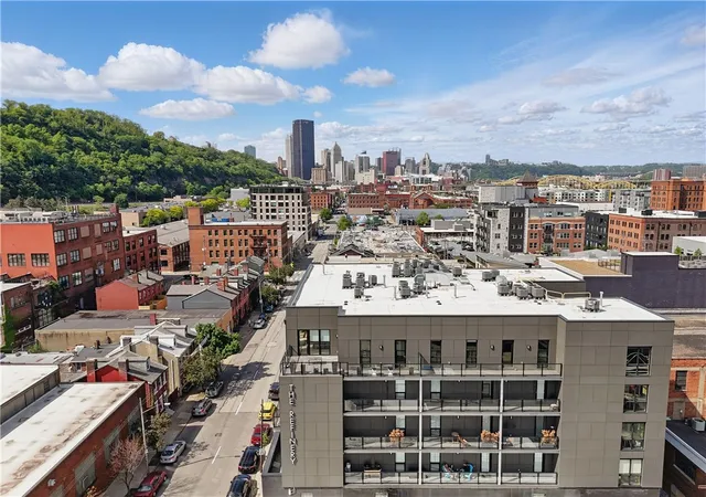 Homes for sale in Downtown Pgh, PA | 2545 Penn Ave #204, Downtown Pgh, PA 15222 | MLS# 1758979