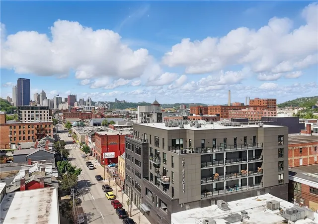Homes for sale in Downtown Pgh, PA | 2545 Penn Ave #204, Downtown Pgh, PA 15222 | MLS# 1758979