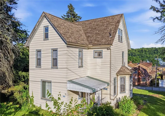 Homes for sale in Dravosburg, PA | 109 1st St, Dravosburg, PA 15034 | MLS# 1758989