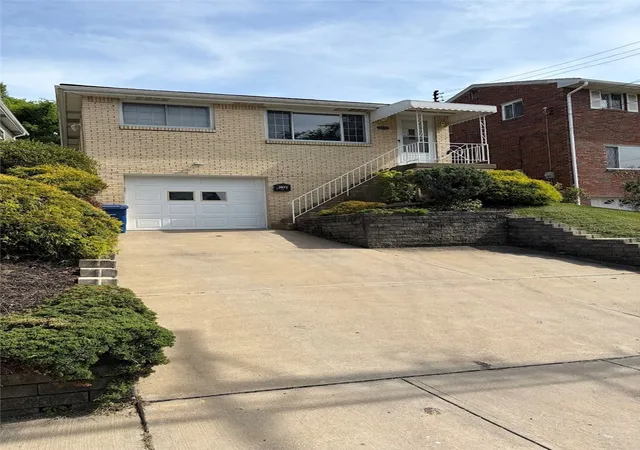 Homes for sale in Baldwin Boro, PA | 2972 Ruthwood Ave, Baldwin Boro, PA 15227 | MLS# 1759073