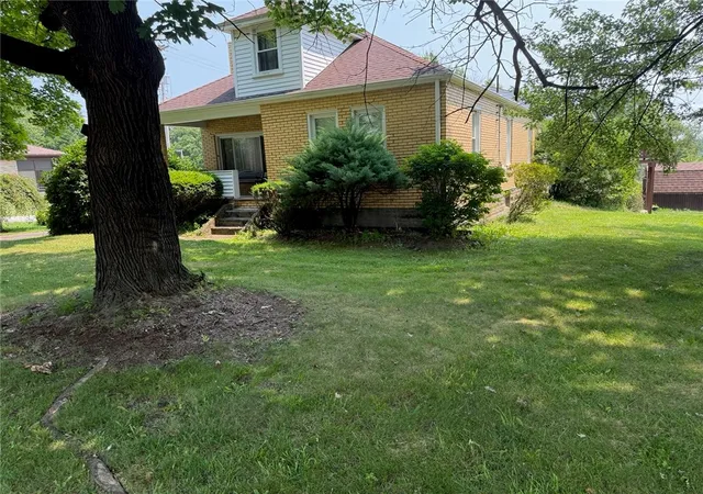1st image of 600 Edgewood, Washington Twp, PA 15613 | MLS# 1759078