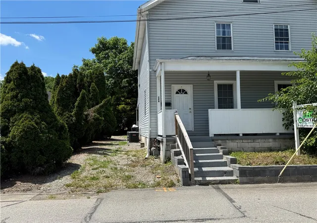 3rd image of 126-128 Railroad Street, Monongahela, PA 15063 | MLS# 1759070