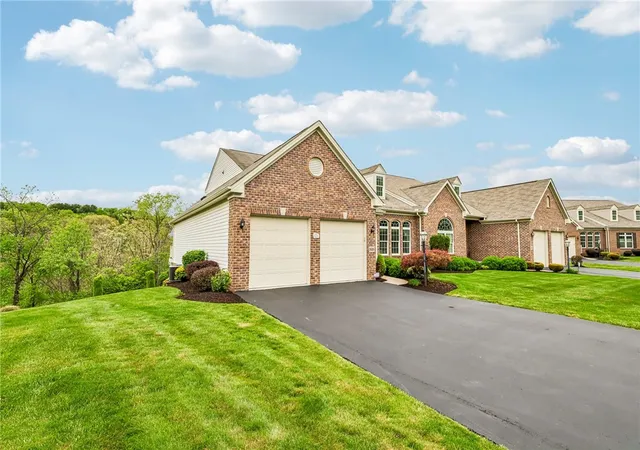 2nd image of 5025 Jackson Dr, Jefferson Hills, PA 15025 | MLS# 1758975