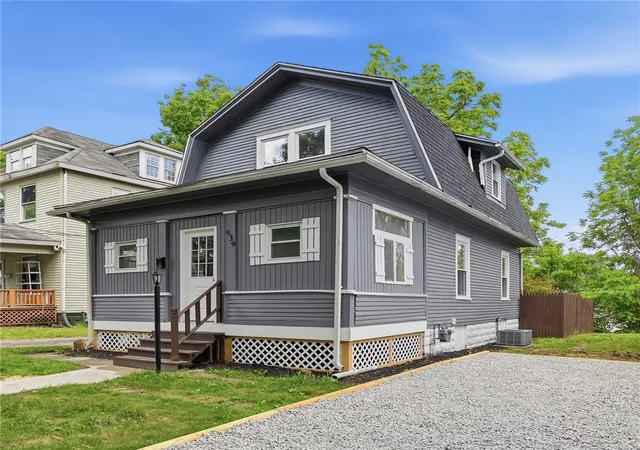image of 939 Marshall Ave, New Castle, PA 16101 | MLS# 1758978