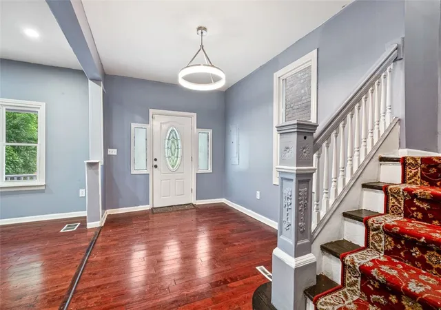 Photo 4 of Single family home for sale at 237 N Graham St, Pittsburgh, PA 15206 | MLS# 1759138 | Listing updated on 2026-07-20
