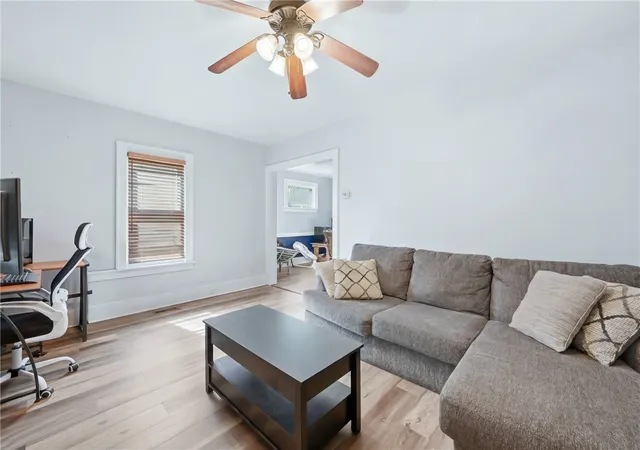 4th image of 1032 Griswold St, Sharon, PA 16146 | MLS# 1758849