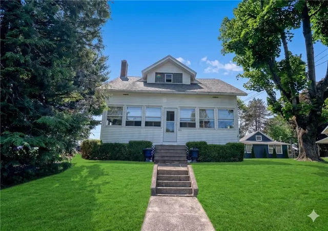 Homes for sale in Franklin Twp, PA | 326 Virginia Ave, Franklin Twp, PA 16117 | MLS# 1757921