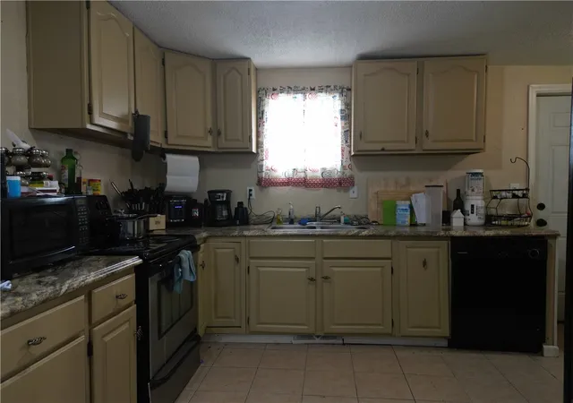 Homes for sale in Oakland Twp, PA | 1119 Layton Rd, Oakland Twp, PA 16001 | MLS# 1758996