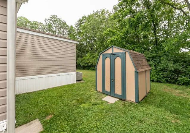 5th image of 35 Circle Dr, Finleyville, PA 15332 | MLS# 1759122