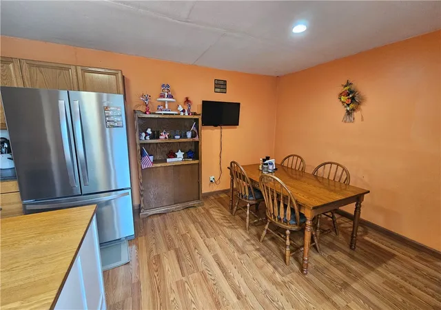 Homes for sale in Neshannock Twp, PA | 1110 Sunrise Dr, Neshannock Twp, PA 16105 | MLS# 1759163