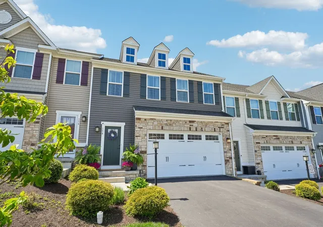 2nd image of 154 Dana Dr, Sewickley, PA 15143 | MLS# 1759171