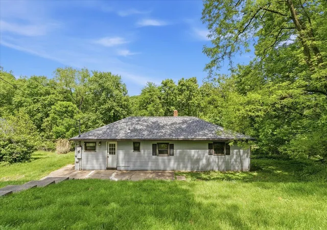 1st image of 216 Magill Rd, Zelienople, PA 16063 | MLS# 1759182