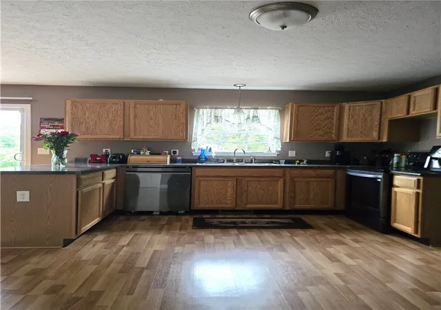 Homes for sale in Washington Twp, PA | 683 Fairview Rd, Washington Twp, PA 16048 | MLS# 1759024