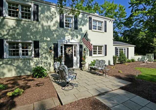 2nd image of 110 Chapel Knoll Dr, Fox Chapel, PA 15238 | MLS# 1759202