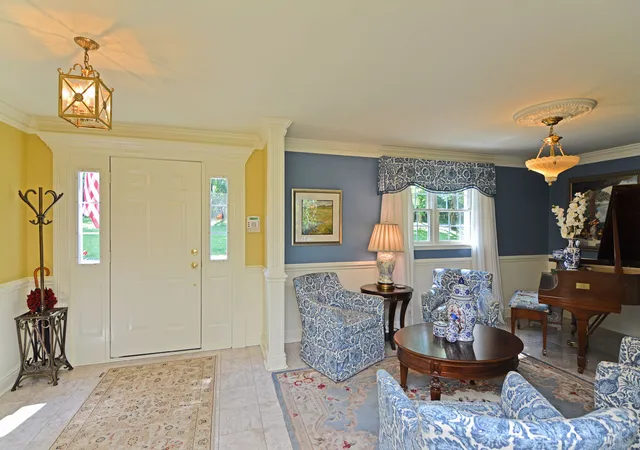 4th image of 110 Chapel Knoll Dr, Fox Chapel, PA 15238 | MLS# 1759202