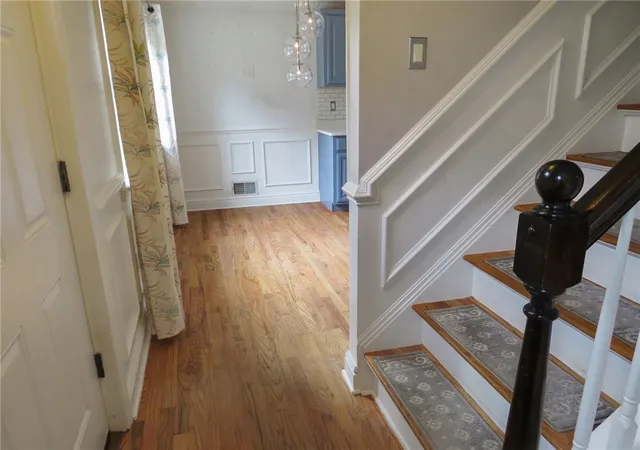 4th image of 811 Parkside Ave, Mt Lebanon, PA 15228 | MLS# 1759041