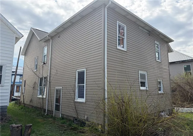4th image of 434 S Center Ave, Somerset Twp, PA 15501 | MLS# 1759214
