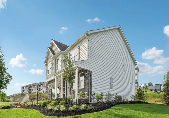 2nd image of 440 Barons Ct, Peters Twp, PA 15367 | MLS# 1759238