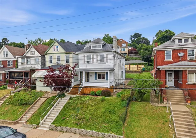 Photo 2 of Single family home for sale at 316 Broadway Ave, Mc Kees Rocks, PA 15136 | MLS# 1759035 | Listing updated on 2026-07-08
