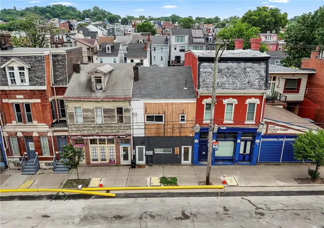 Homes for sale in Lawrenceville, PA | 5140 Butler St, Lawrenceville, PA 15201 | MLS# 1759220