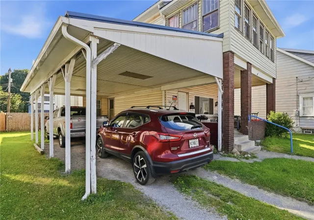 Homes for sale in New Brighton, PA | 1460 5Th Ave, New Brighton, PA 15066 | MLS# 1758963