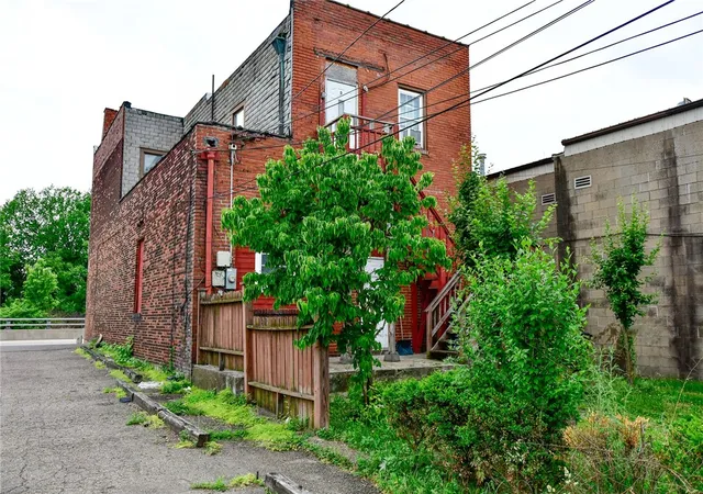 4th image of 3347 W Carson St, Pittsburgh, PA 15204 | MLS# 1758581