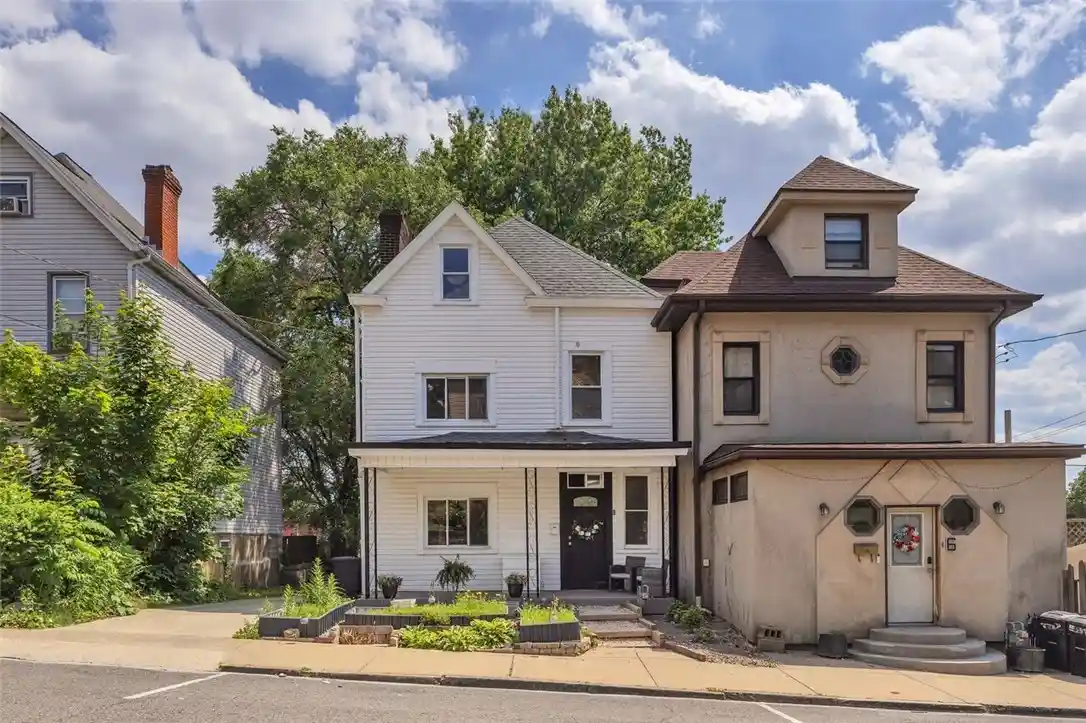 Photo 1 of Single family home for sale at 8 Marie Ave, Avalon, PA 15202 | MLS# 1758330 | Listing updated on 2026-10-24